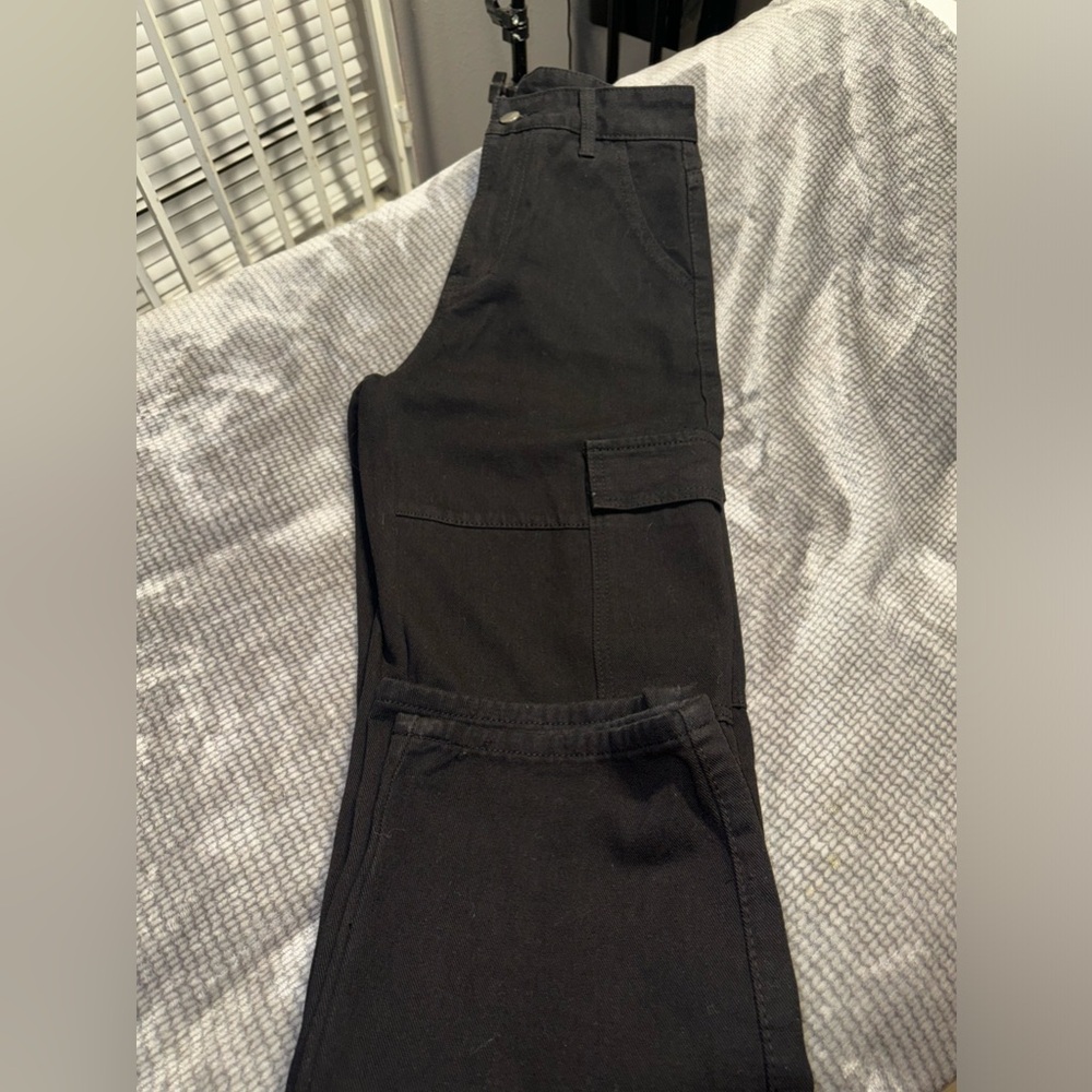 Black cargos
